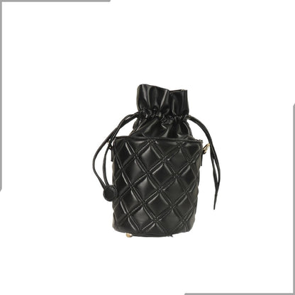 Aegte Quilted Glam Black Drawstring Potli Bag (7923297747157)